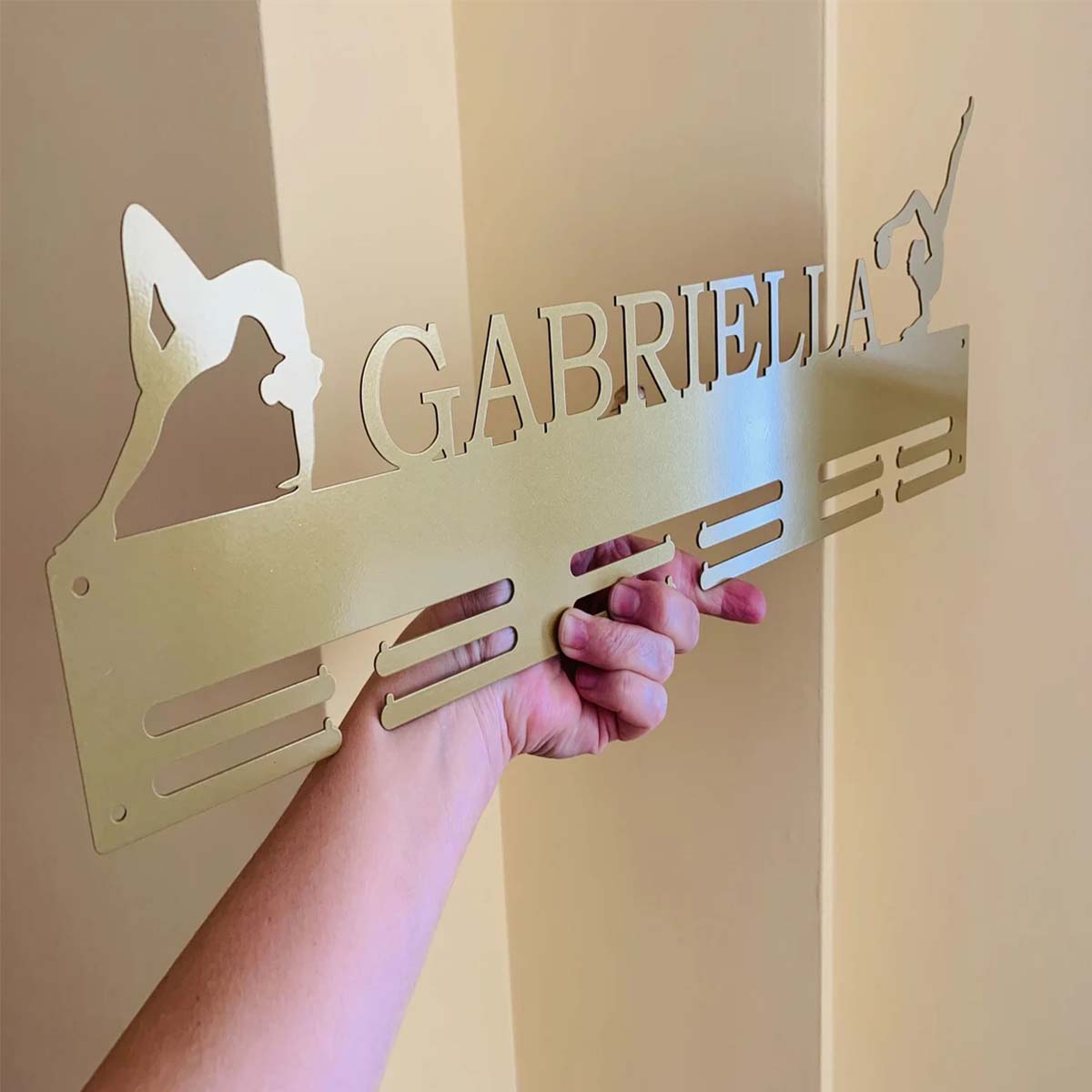Custom Marathon Sports Metal M - đánh giá và giá Baby Nursery Ornaments
