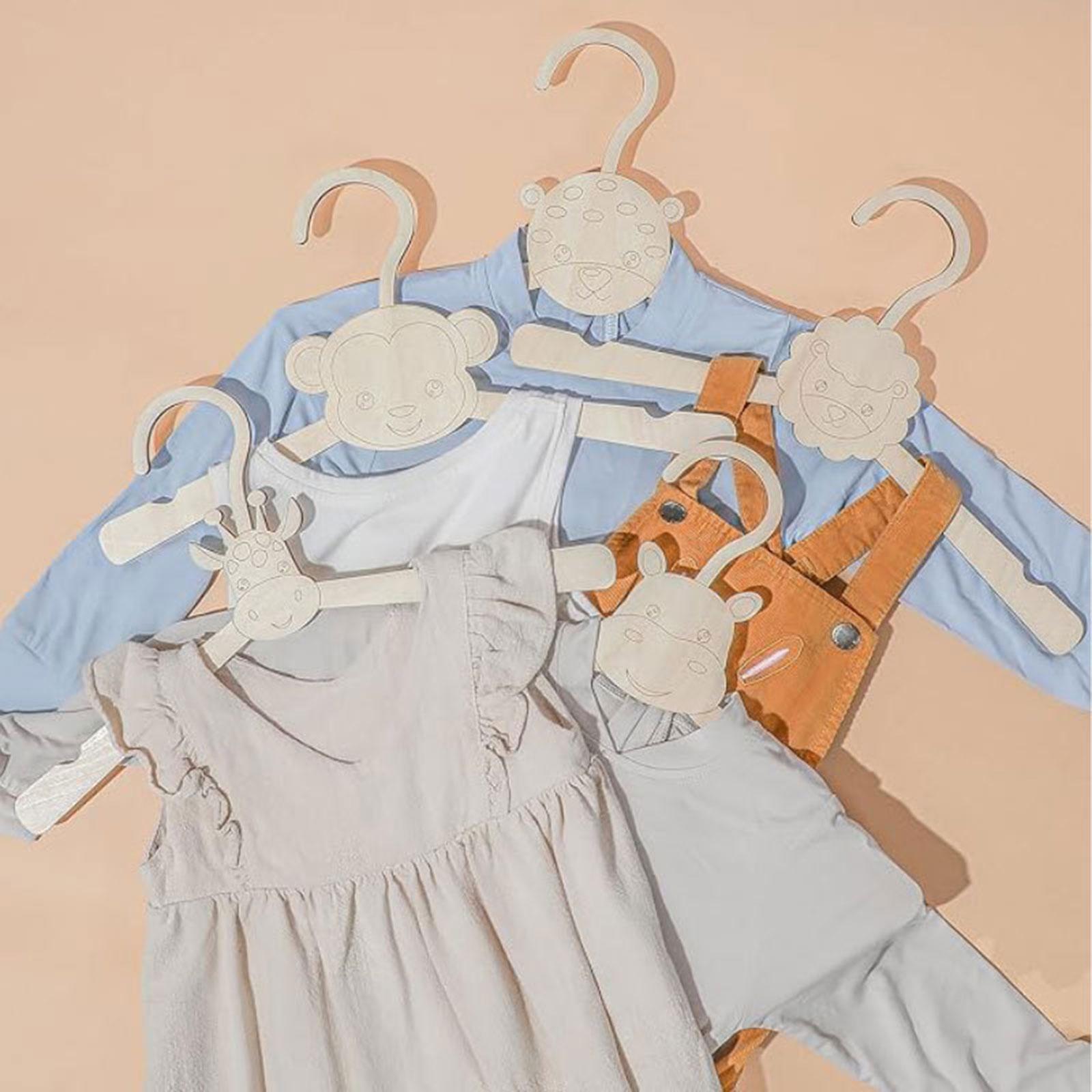 Baby Clothes Hanger Wooden Ani - đánh giá và giá Closet Organizer Baby