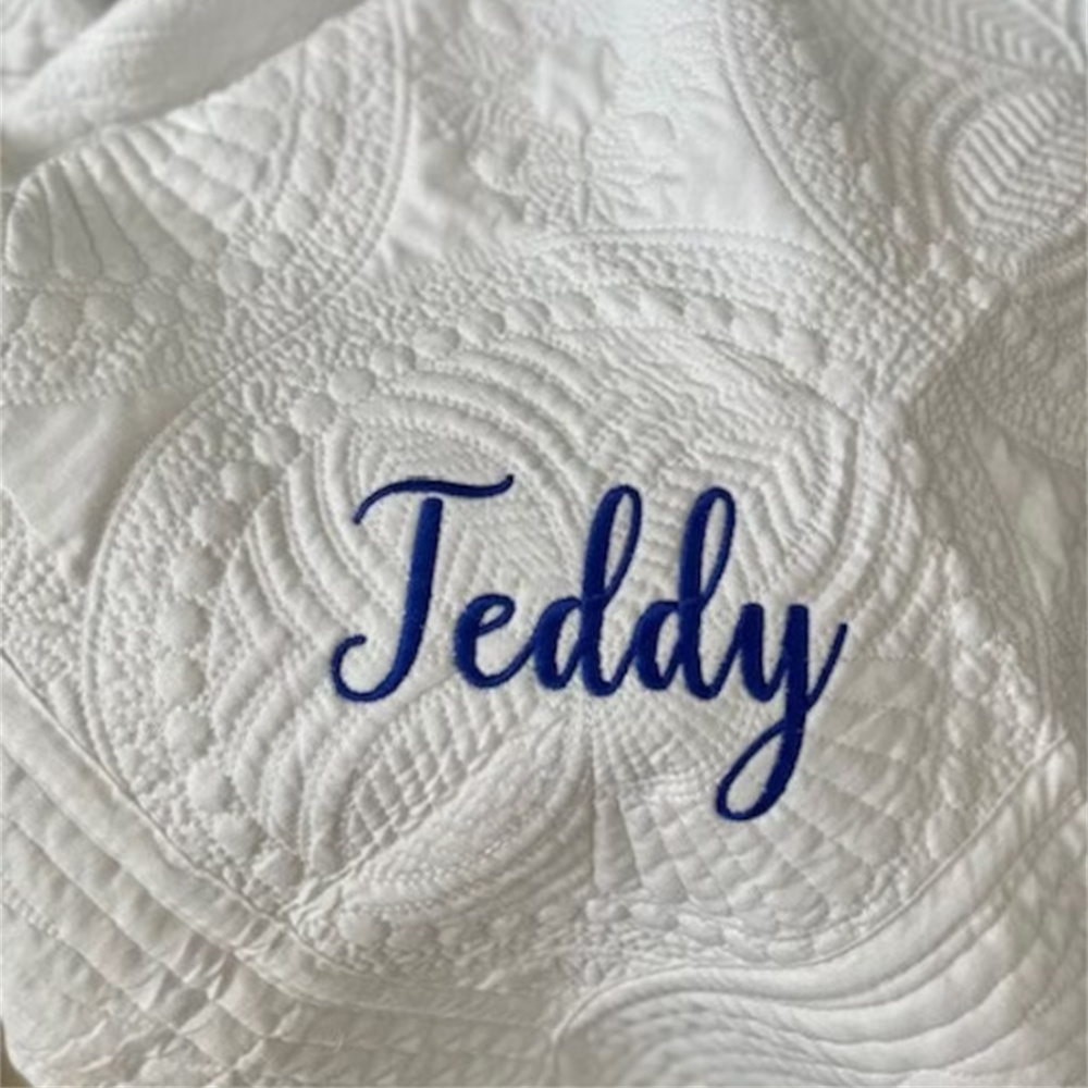 Embroidered Name Baby Nursery  - đánh giá và giá Baby Nursery Quilts